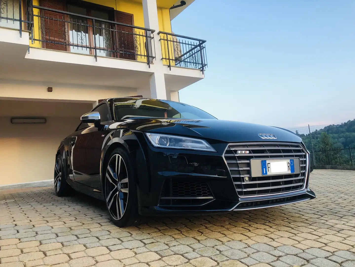 Audi TT Coupe 2.0 tfsi S line quattro s-tronic - 2