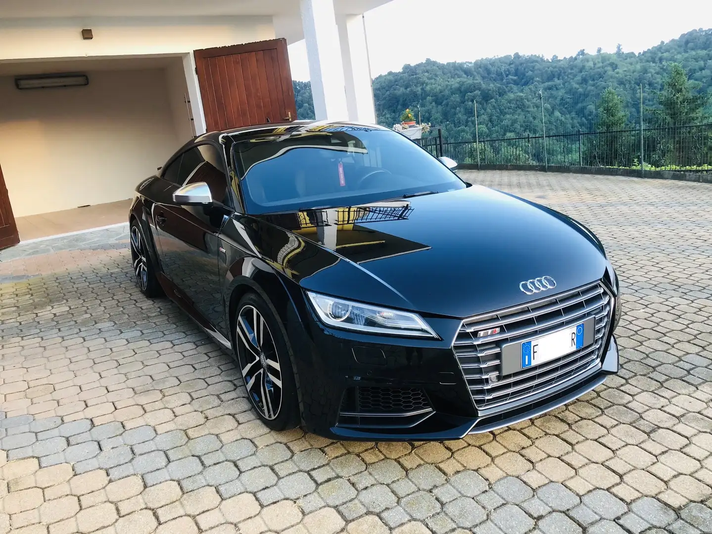 Audi TT Coupe 2.0 tfsi S line quattro s-tronic - 1