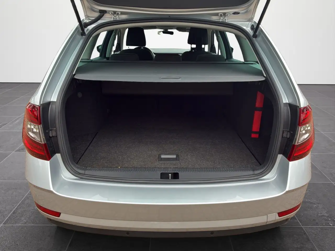 Skoda Octavia Kombi 2.0 TDI Soleil DSG+Navi+LED+KESSY Klima, миниатюра 16