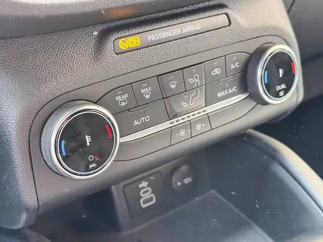 Ford Kuga view 25