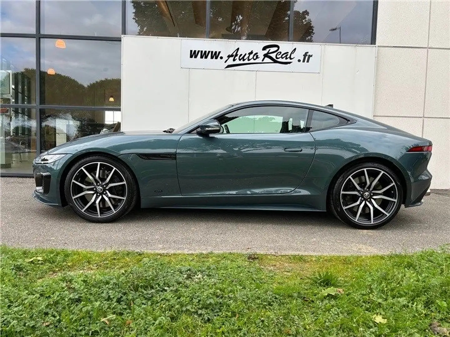 Jaguar F-Type COUPE Coupé V8 5L P575 ch BVA8 AWD R75 - 2