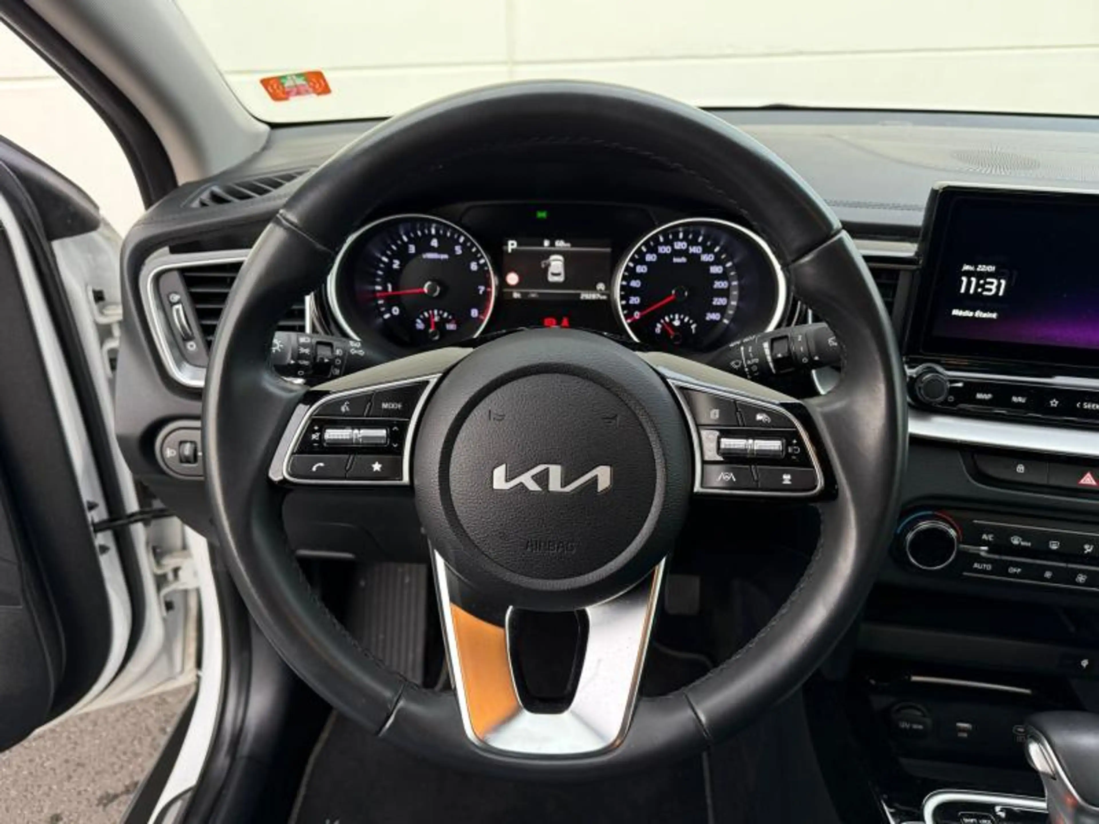 Kia XCeed Sense 1.5 140ch Auto — photo 11