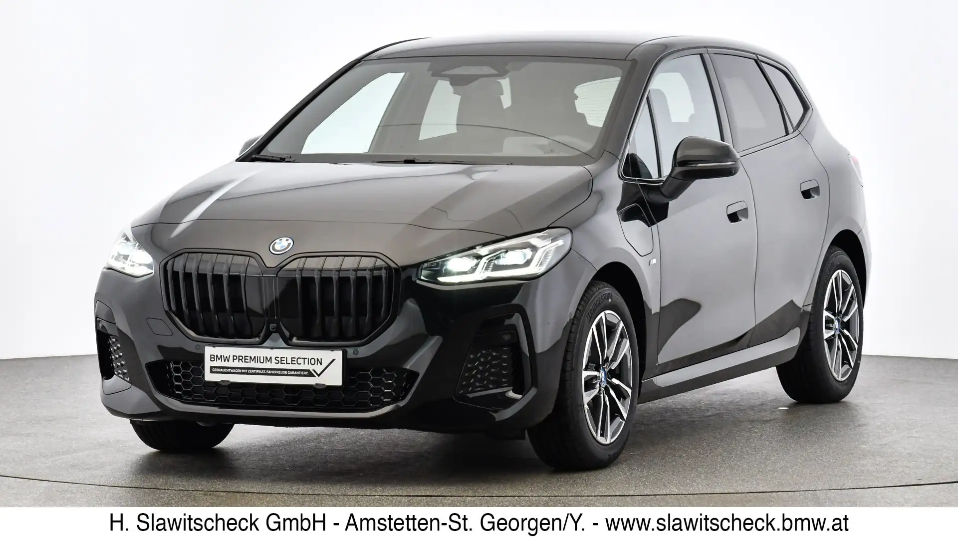 BMW 230 230e xDrive Schwarz - 1