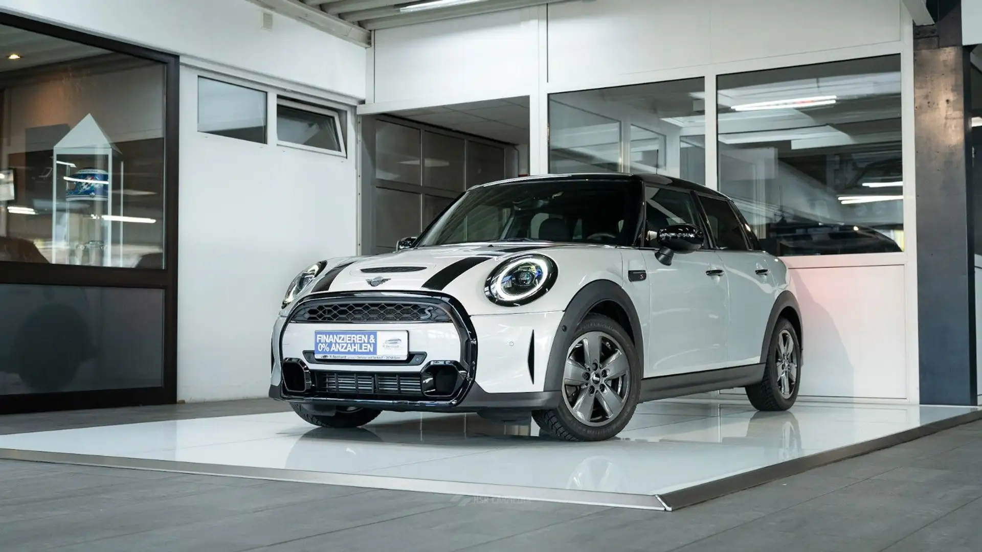 MINI Cooper S Yours Trim HeadUp AdapFW RückFahrKam Gümüş rengi - 2