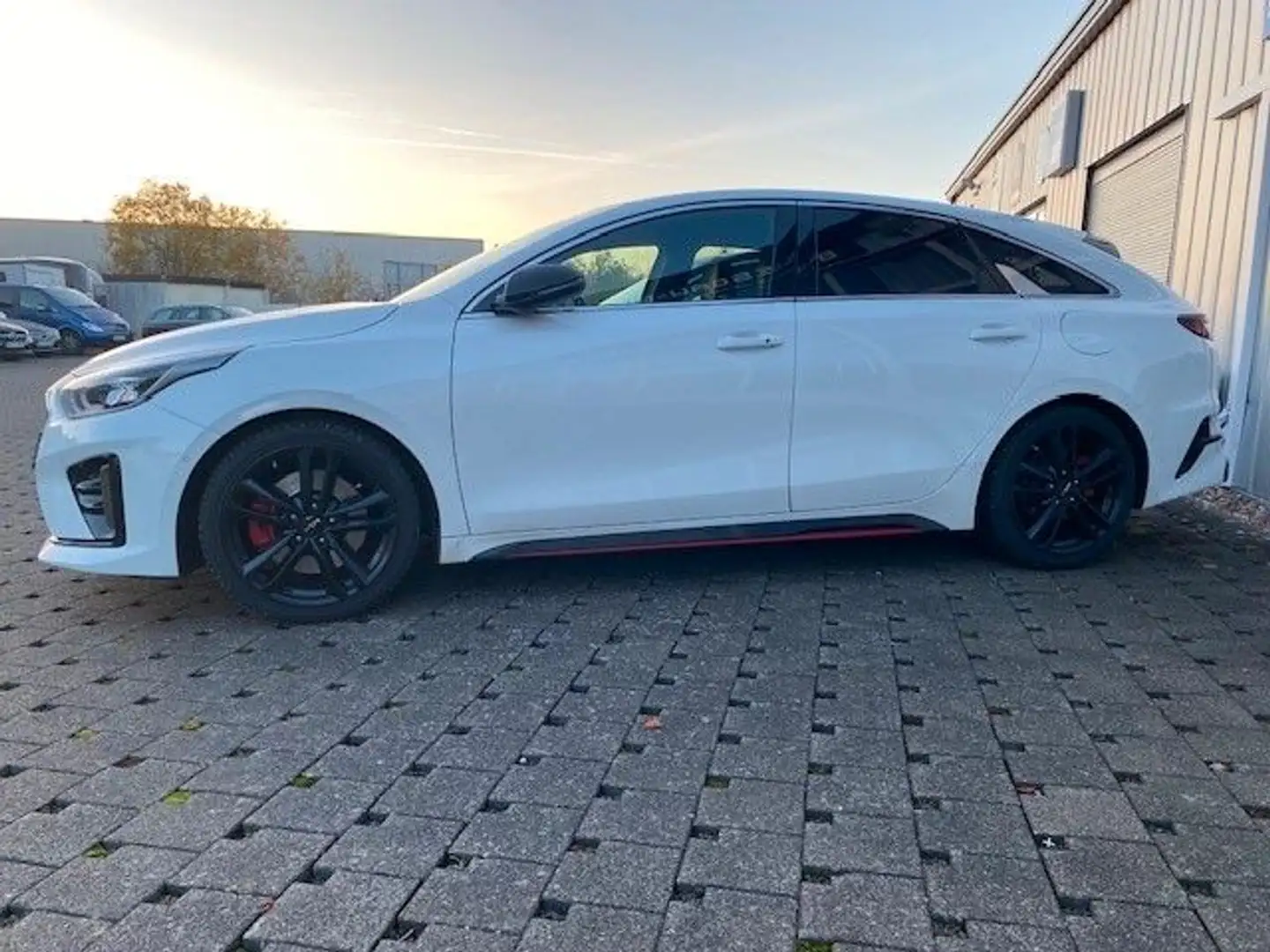 Kia ProCeed / pro_cee'd / ProCeed 1.6 T-GDI DCT GT Weiß - 1