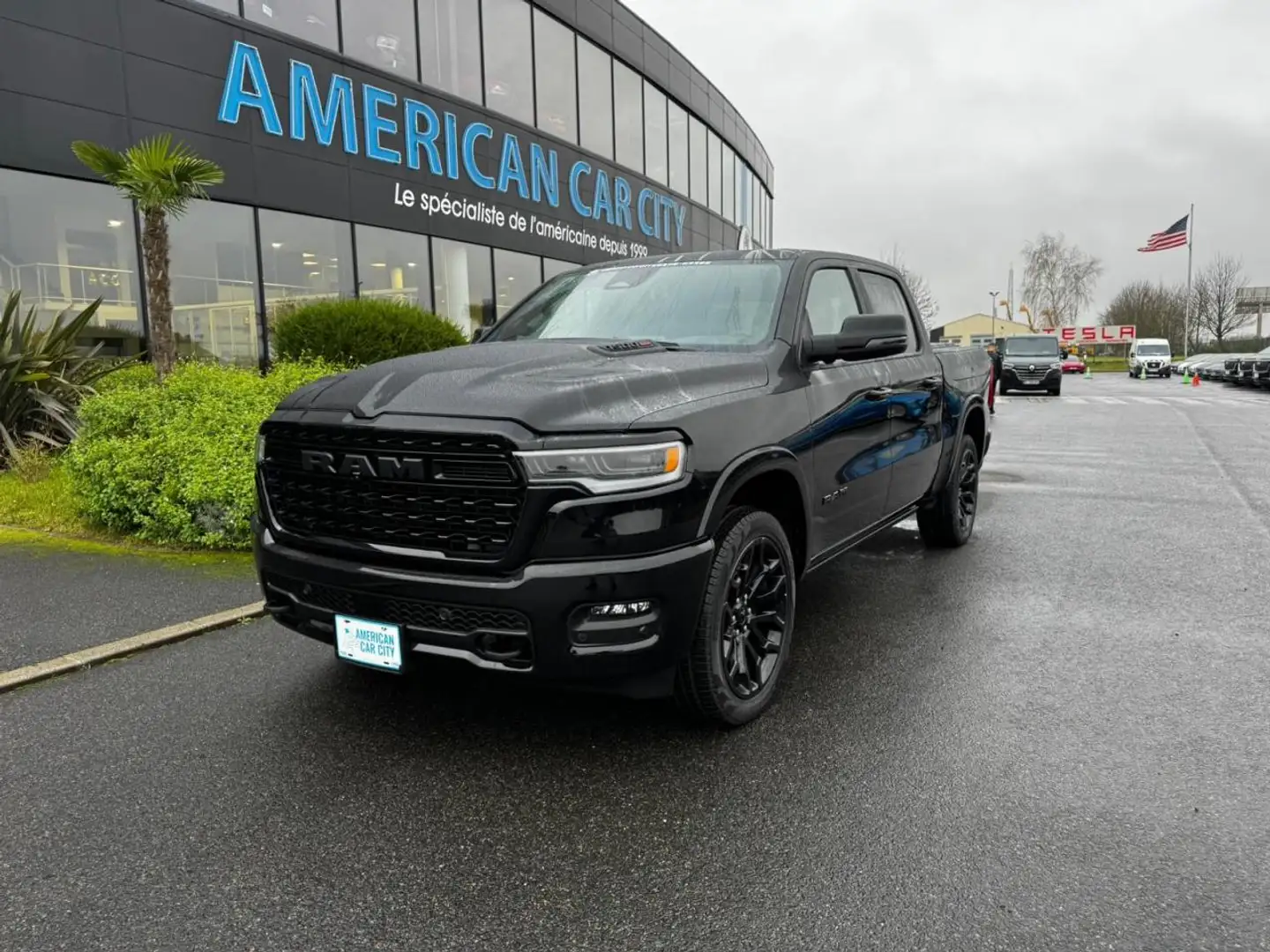 Dodge RAM 1500 CREW LIMITED NIGHT EDITION RAMBOX 2025 Noir - 1