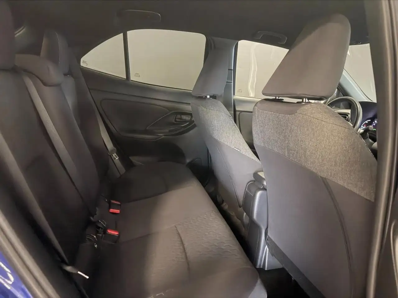 Toyota Yaris Yaris — photo 13