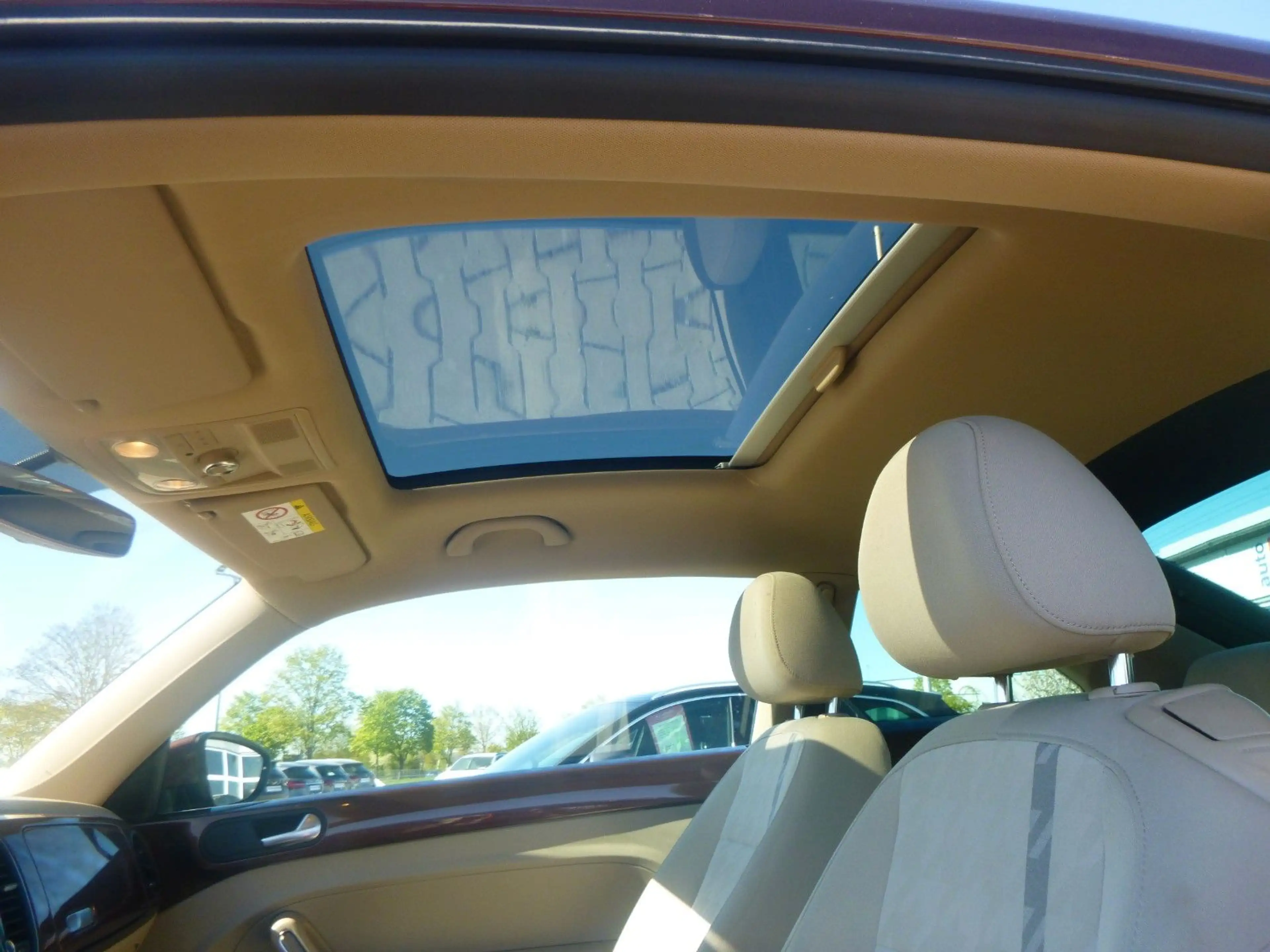 Volkswagen Beetle 1,2 TSI NAV/KAM/PANO/PDC — photo 11