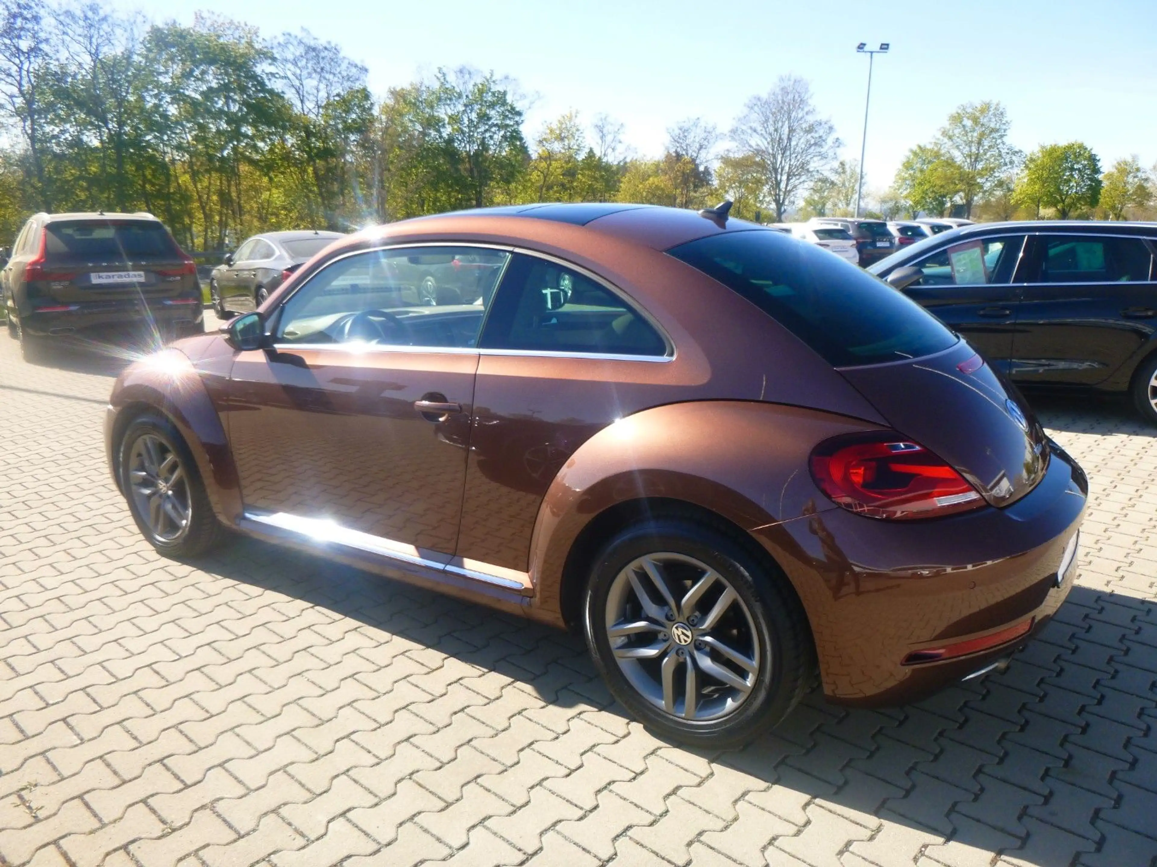 Volkswagen Beetle 1,2 TSI NAV/KAM/PANO/PDC — photo 5