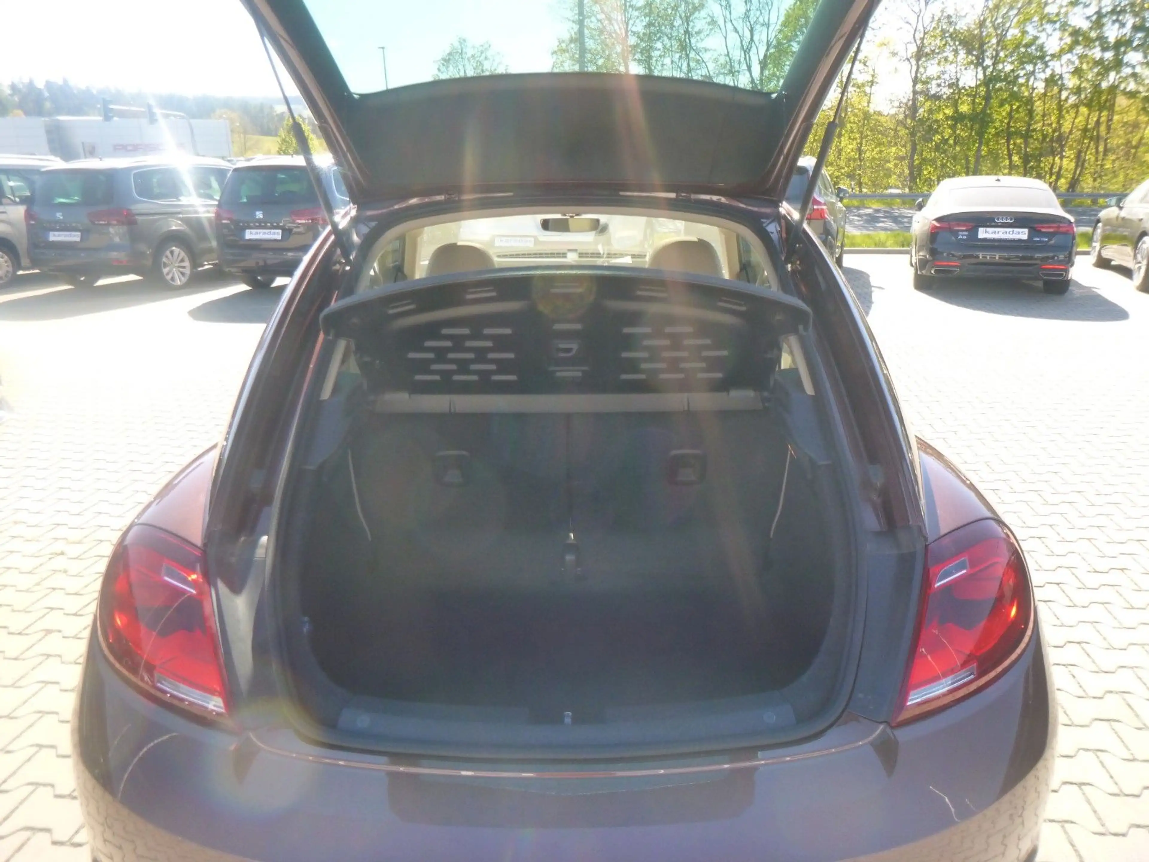 Volkswagen Beetle 1,2 TSI NAV/KAM/PANO/PDC — photo 10