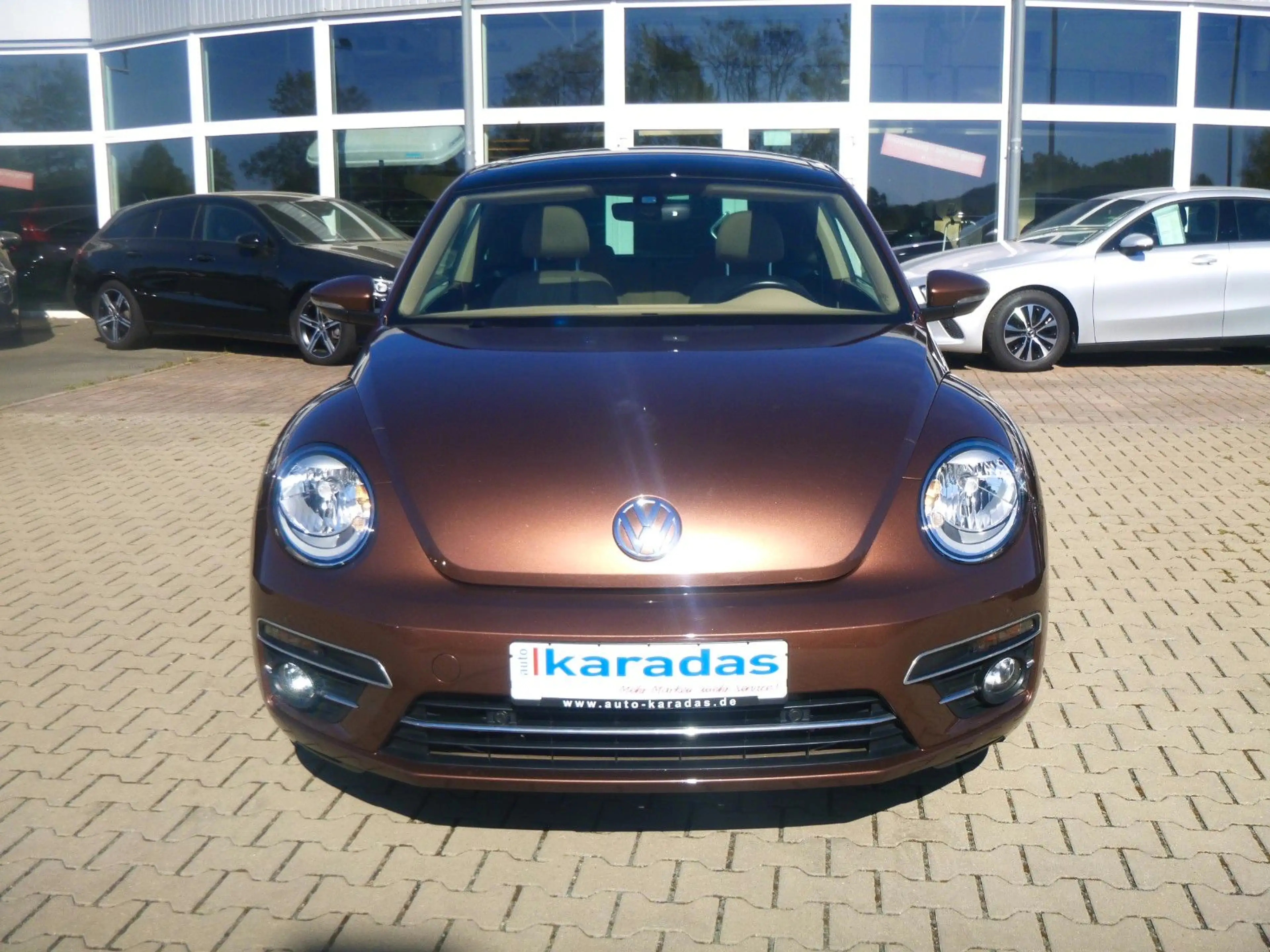 Volkswagen Beetle 1,2 TSI NAV/KAM/PANO/PDC — photo 3