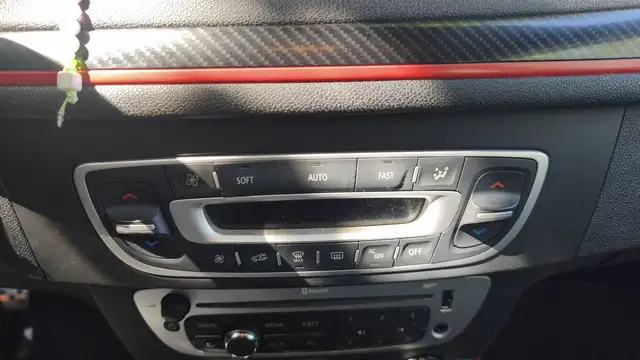 Renault Megane view 13