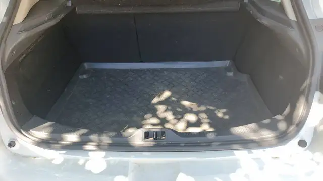 Renault Megane view 14