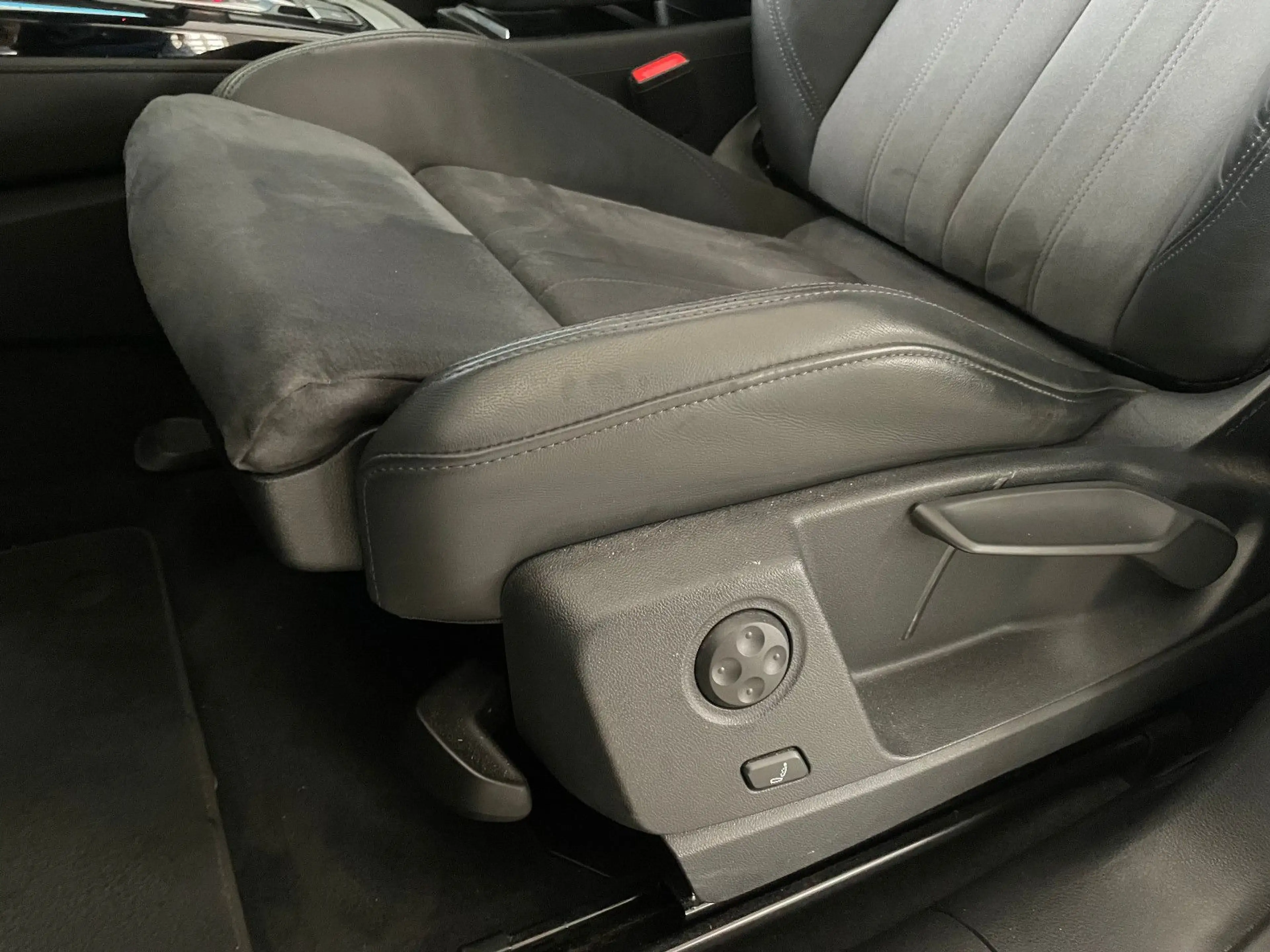 Audi Q5 40 TDI quattro advanced — photo 7