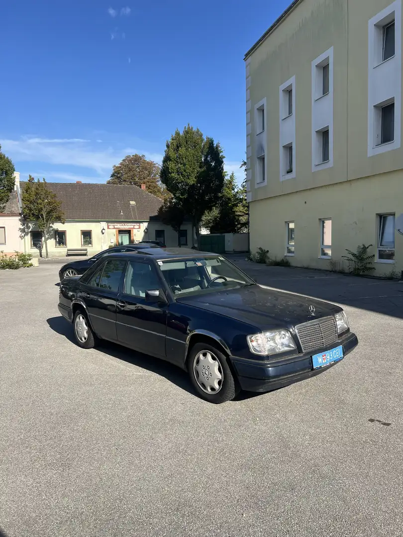 Mercedes-Benz E 200 200D W124 - 1