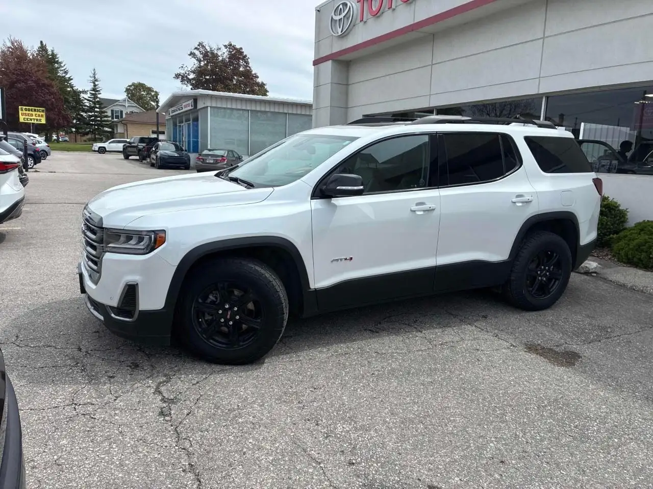 2023 GMC Acadia