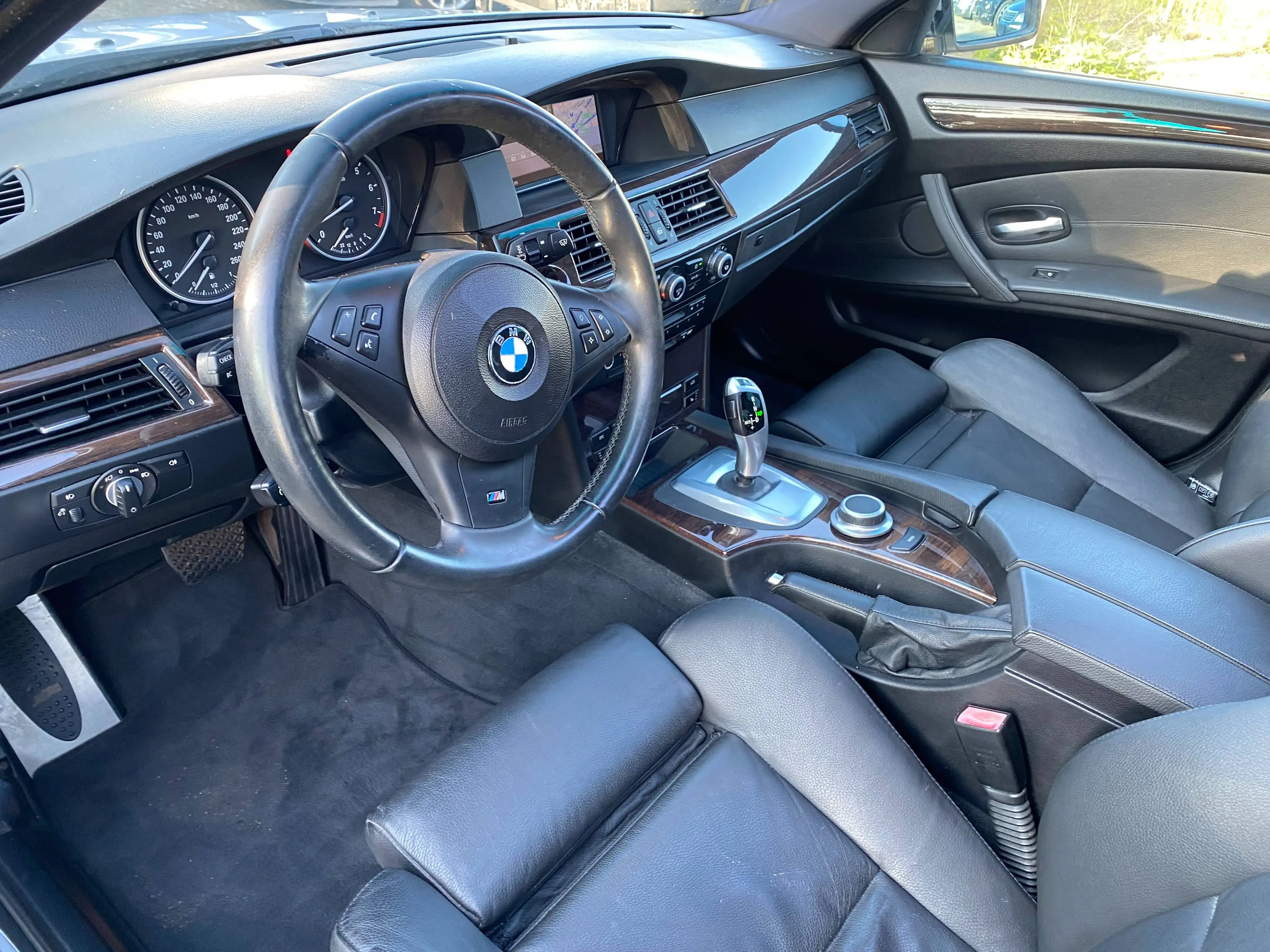 BMW 525 525i Aut. M-SPORTPAKET — photo 12