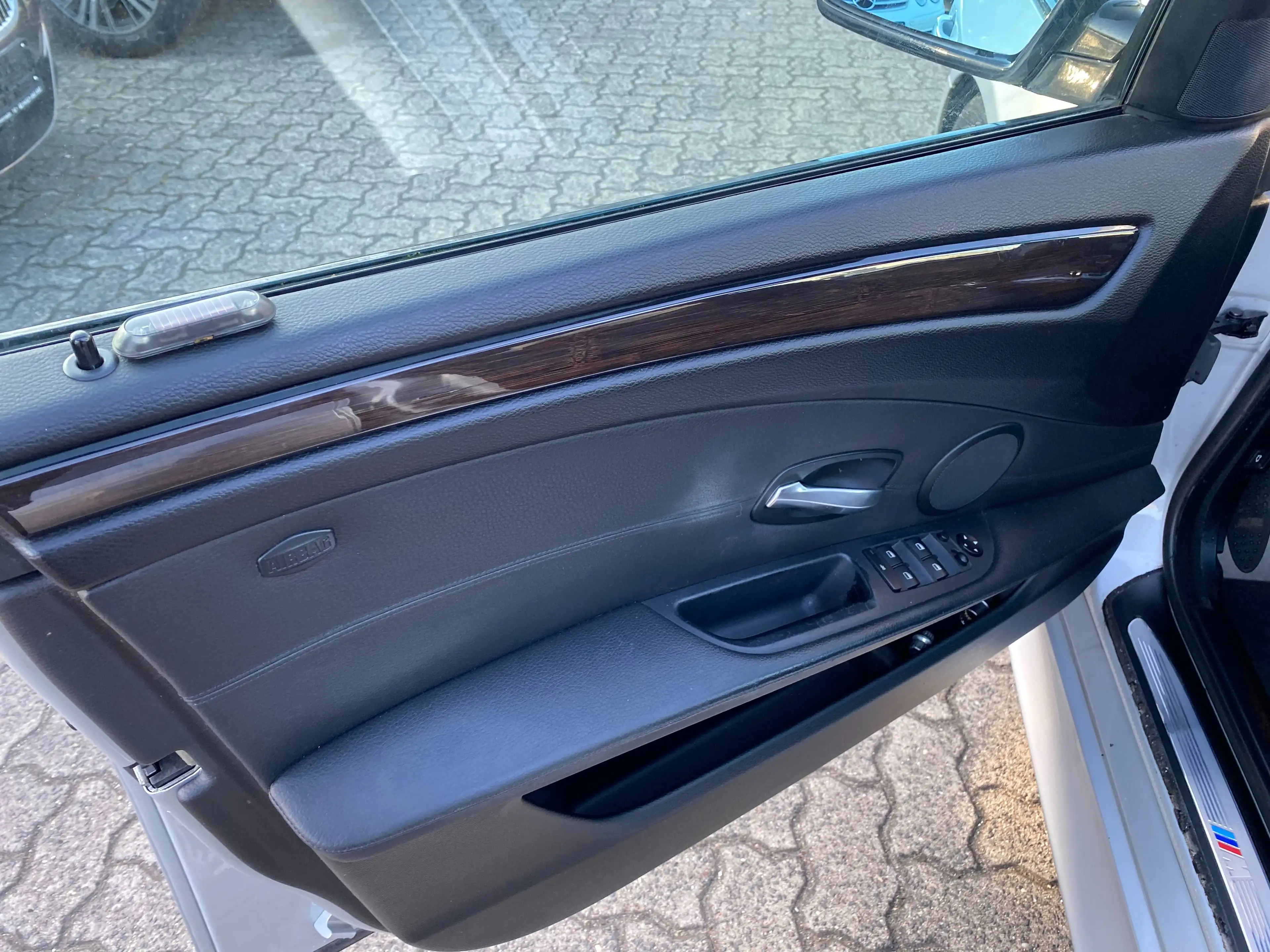 BMW 525 525i Aut. M-SPORTPAKET — photo 11