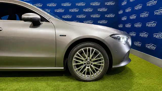 Mercedes-Benz CLA view 11