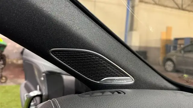 Mercedes-Benz CLA view 30