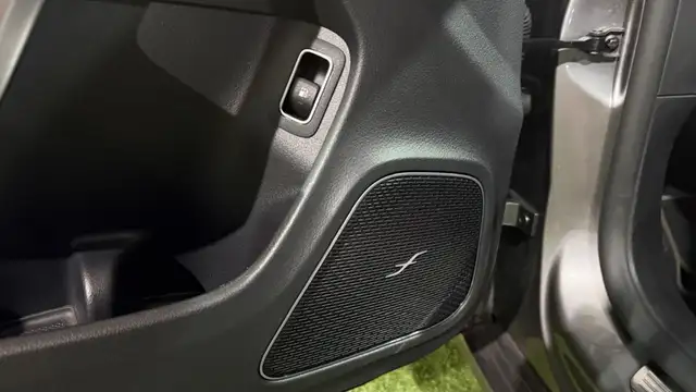 Mercedes-Benz CLA view 17