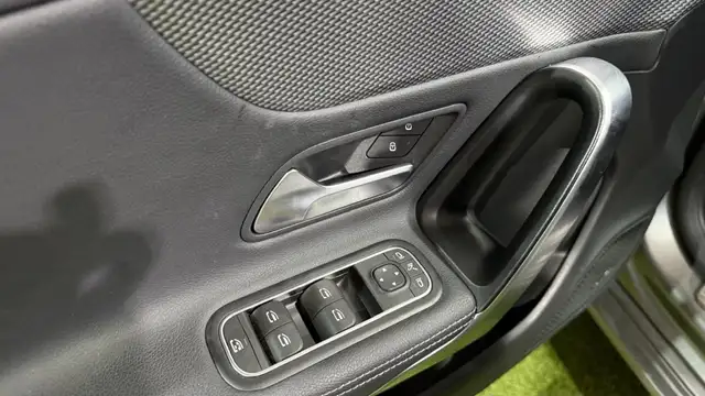 Mercedes-Benz CLA view 19