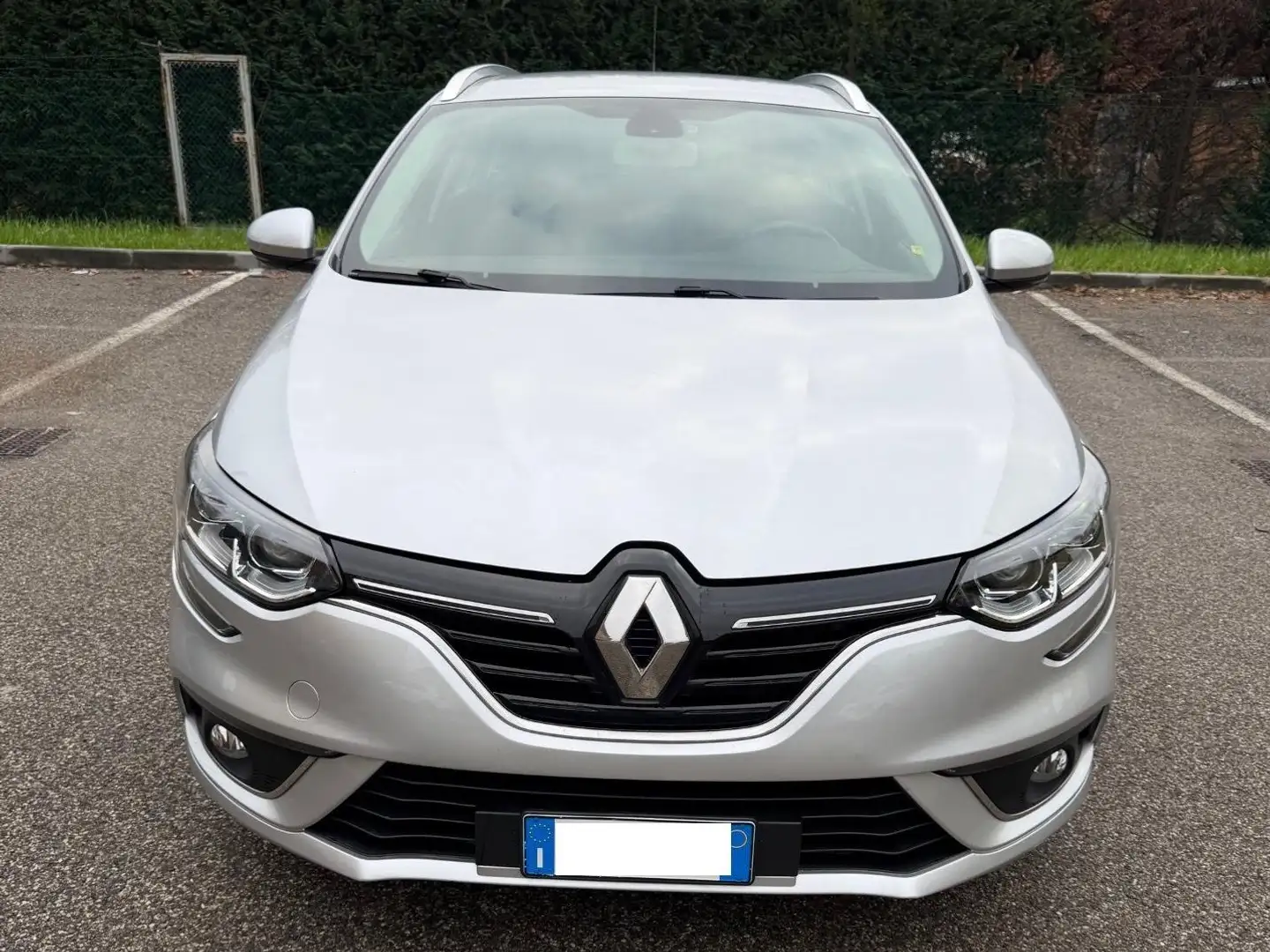Renault Megane Sporter 1.5 dci - NEOP. - 12 MESI DI GARANZIA - Silber - 1