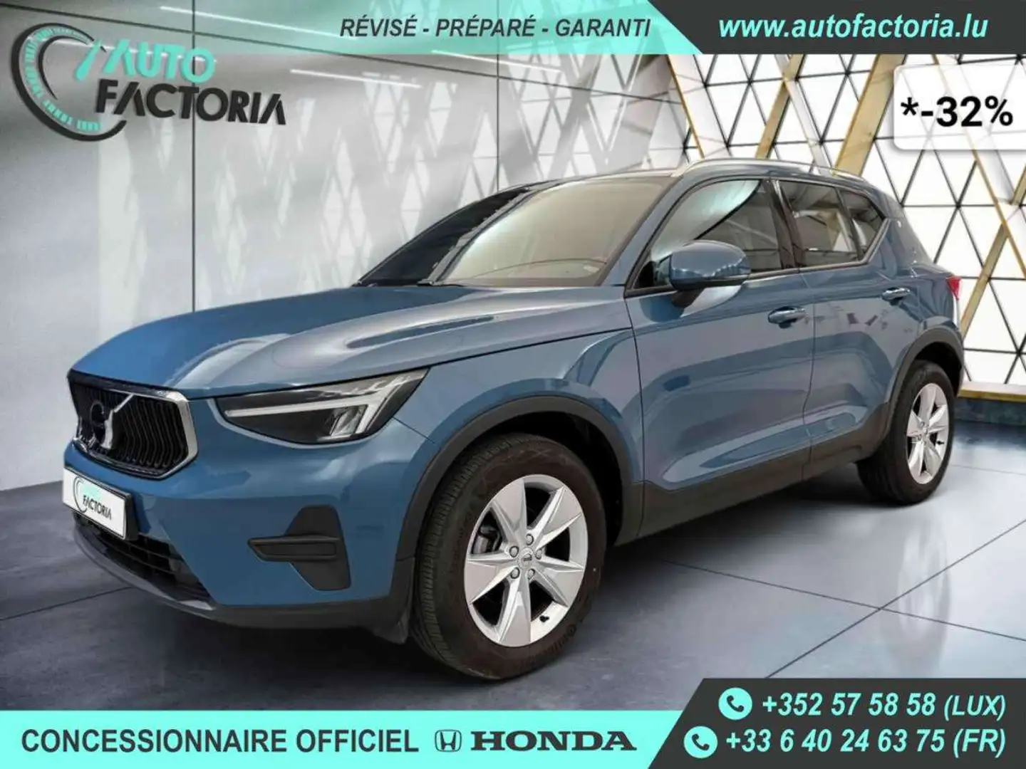 Volvo XC40 -32% T2 129cv BVA +GPS+CAM+LED+HAYON ELEC+Opts Bleu - 1