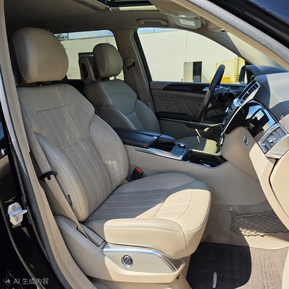 Mercedes-Benz GL-Class снимка Mercedes-Benz GL-Class