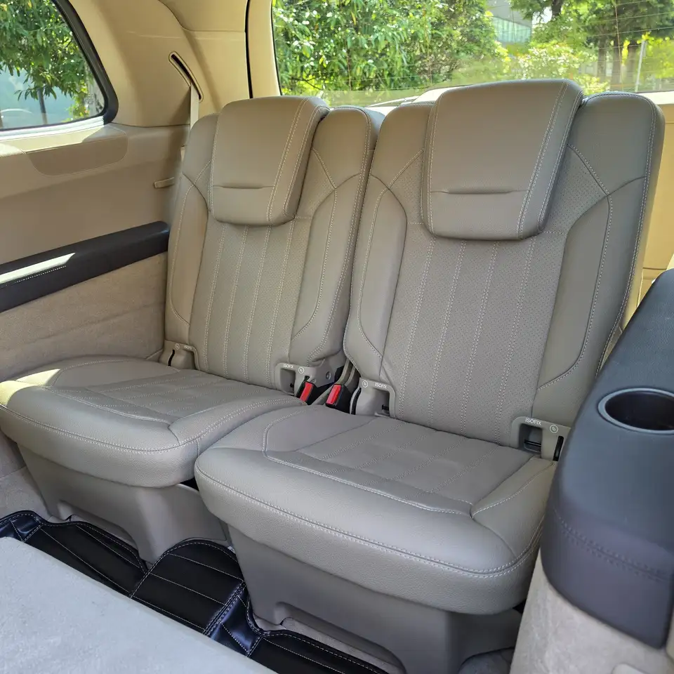 Mercedes-Benz GL-Class снимка Mercedes-Benz GL-Class