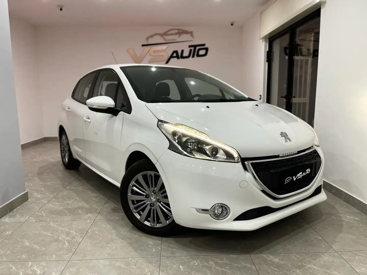 Peugeot 208 208 5p 1.6 bluehdi Allure 75cv Blanc - 2