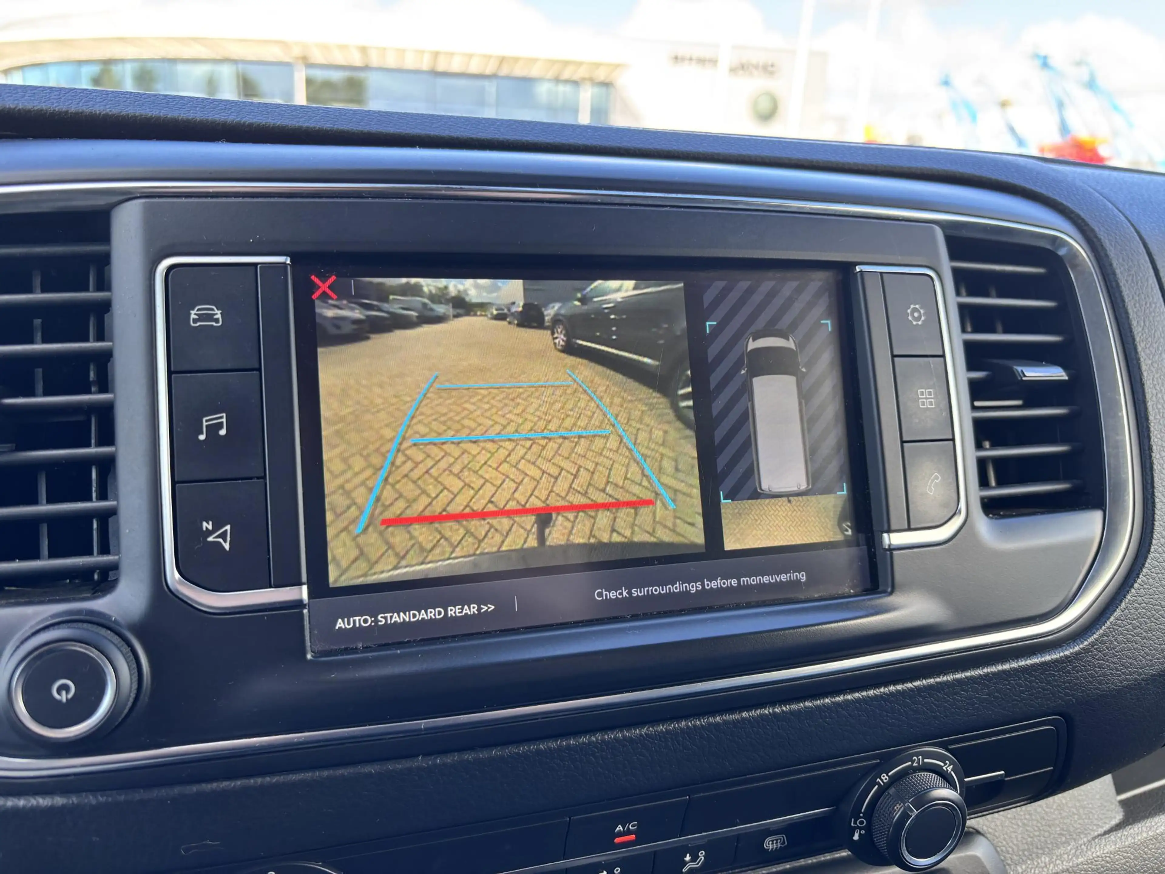 Citroen Jumpy 2.0 BlueHDI 180 Business XL S&S — photo 13