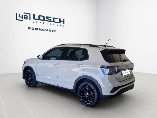 Volkswagen T-Cross view 5