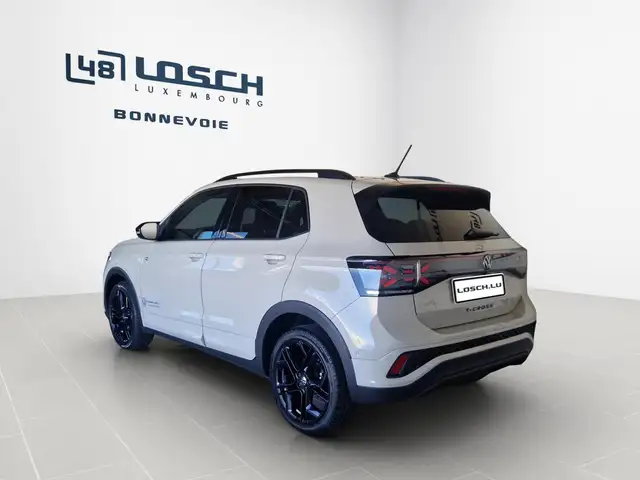 Volkswagen T-Cross view 6