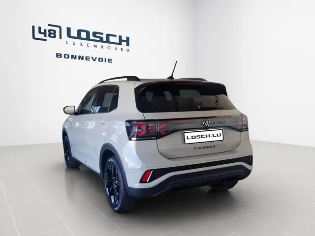 Volkswagen T-Cross view 7