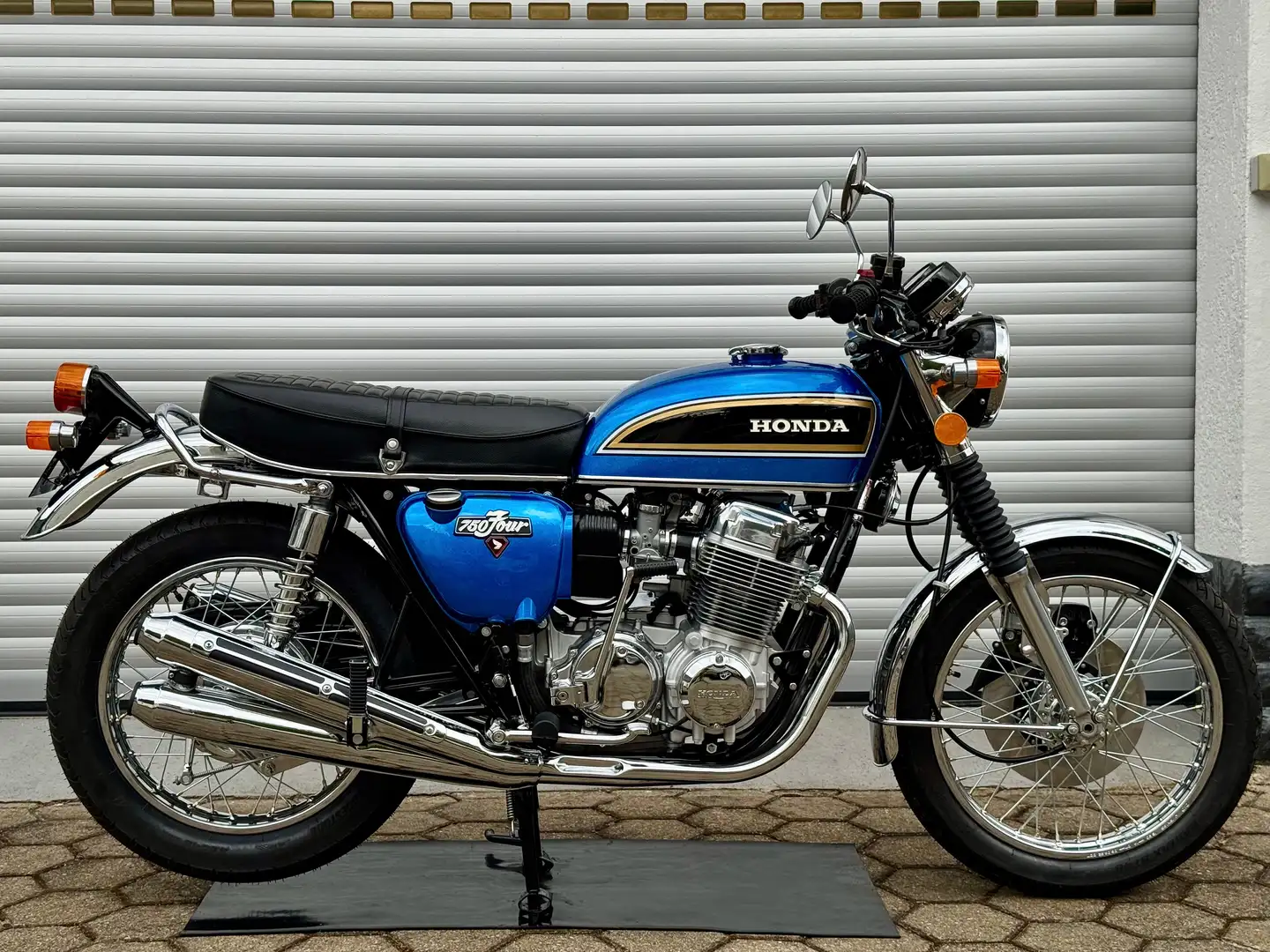 Honda CB 750 four K6 neu Bleu - 2