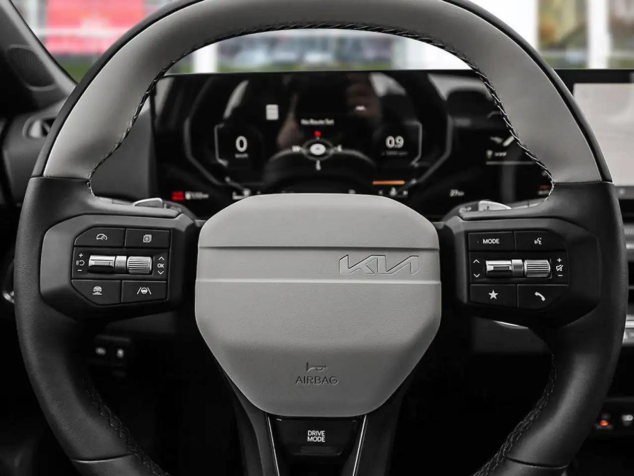 Kia K4 снимка Kia K4