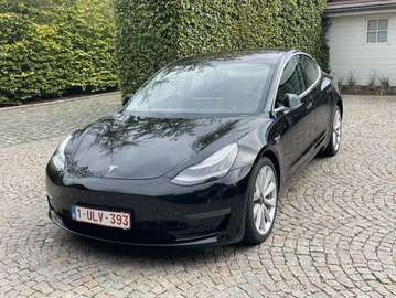 Model 3 75 kWh Long-Range Dual Motor  77453