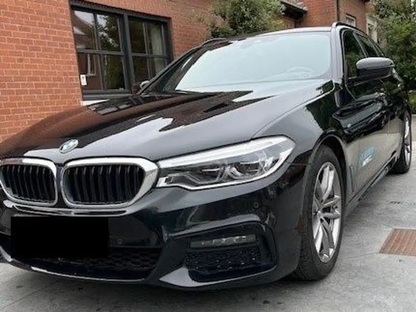 BMW 520 520d Touring Aut. M pakket Zwart - 1