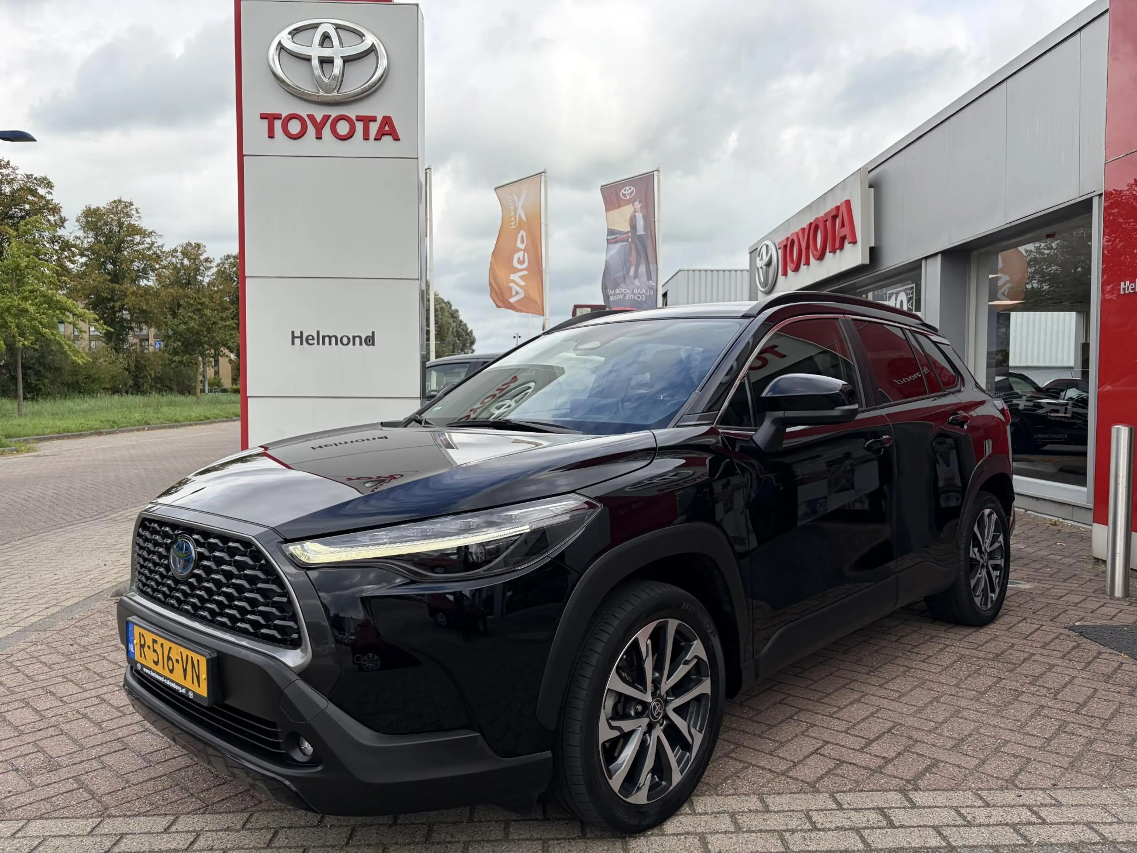 Toyota Corolla Cross 2.0 High Power Hybrid First Edition — photo 5