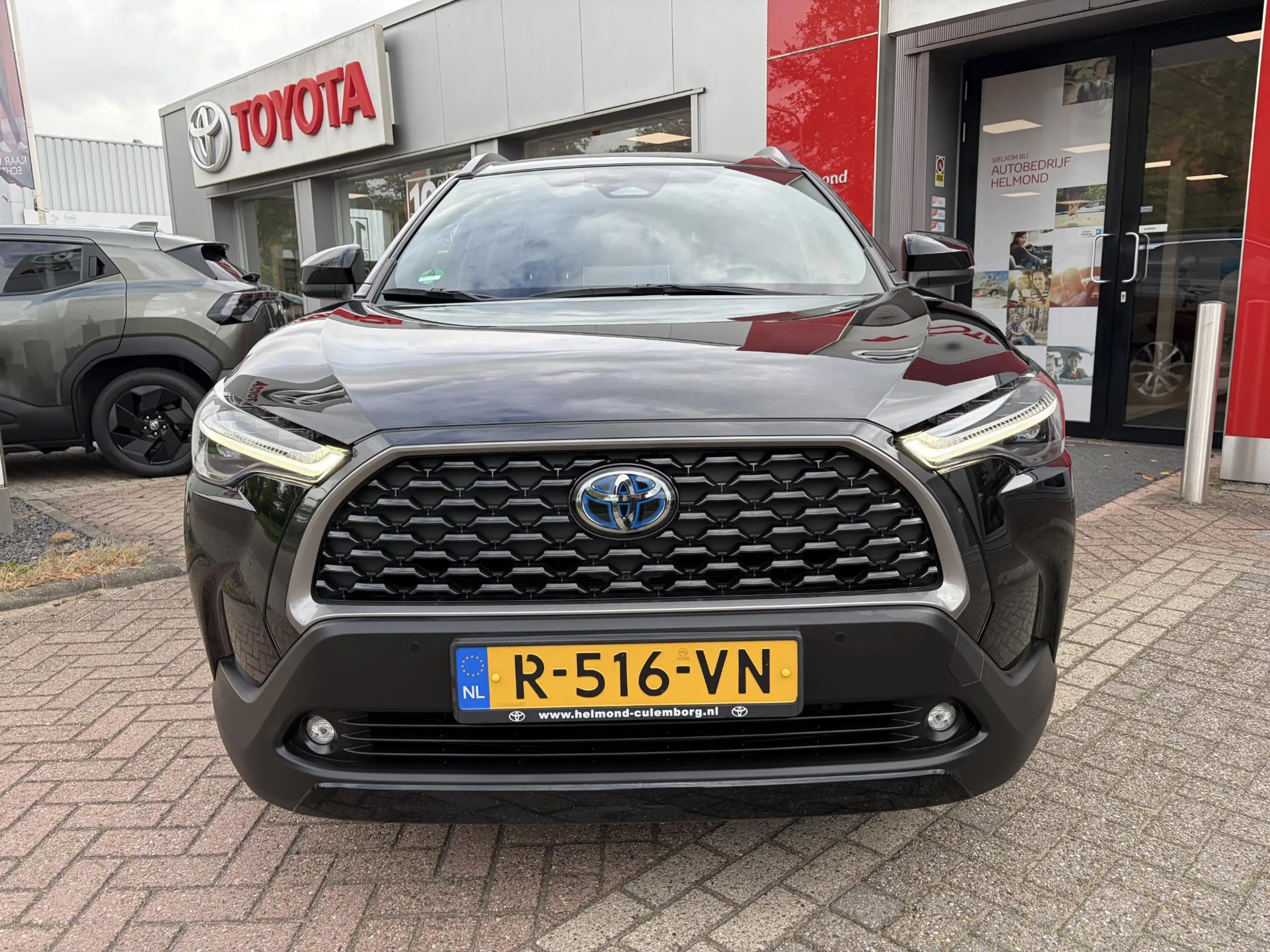 Toyota Corolla Cross 2.0 High Power Hybrid First Edition — photo 4