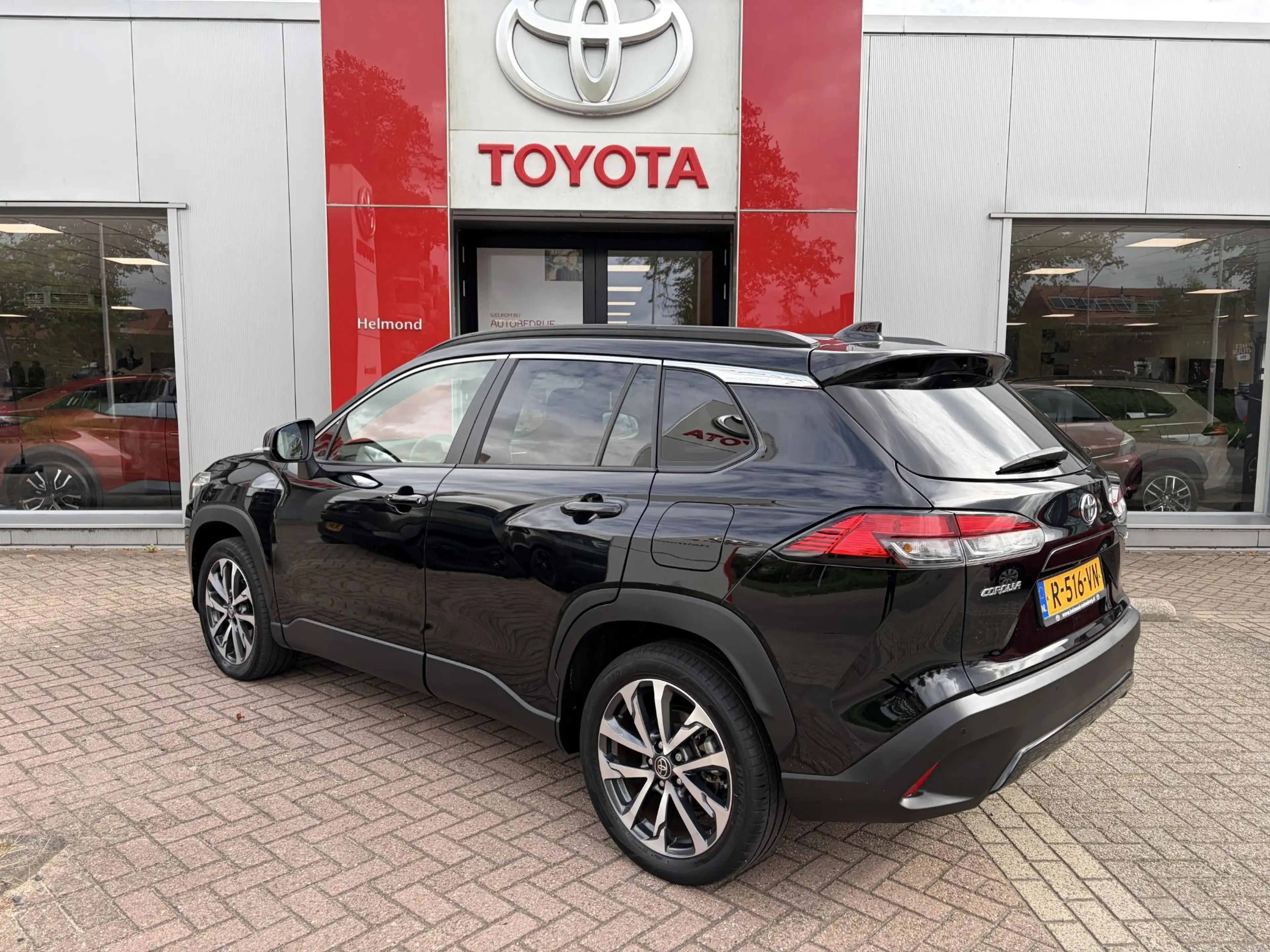Toyota Corolla Cross 2.0 High Power Hybrid First Edition — photo 3