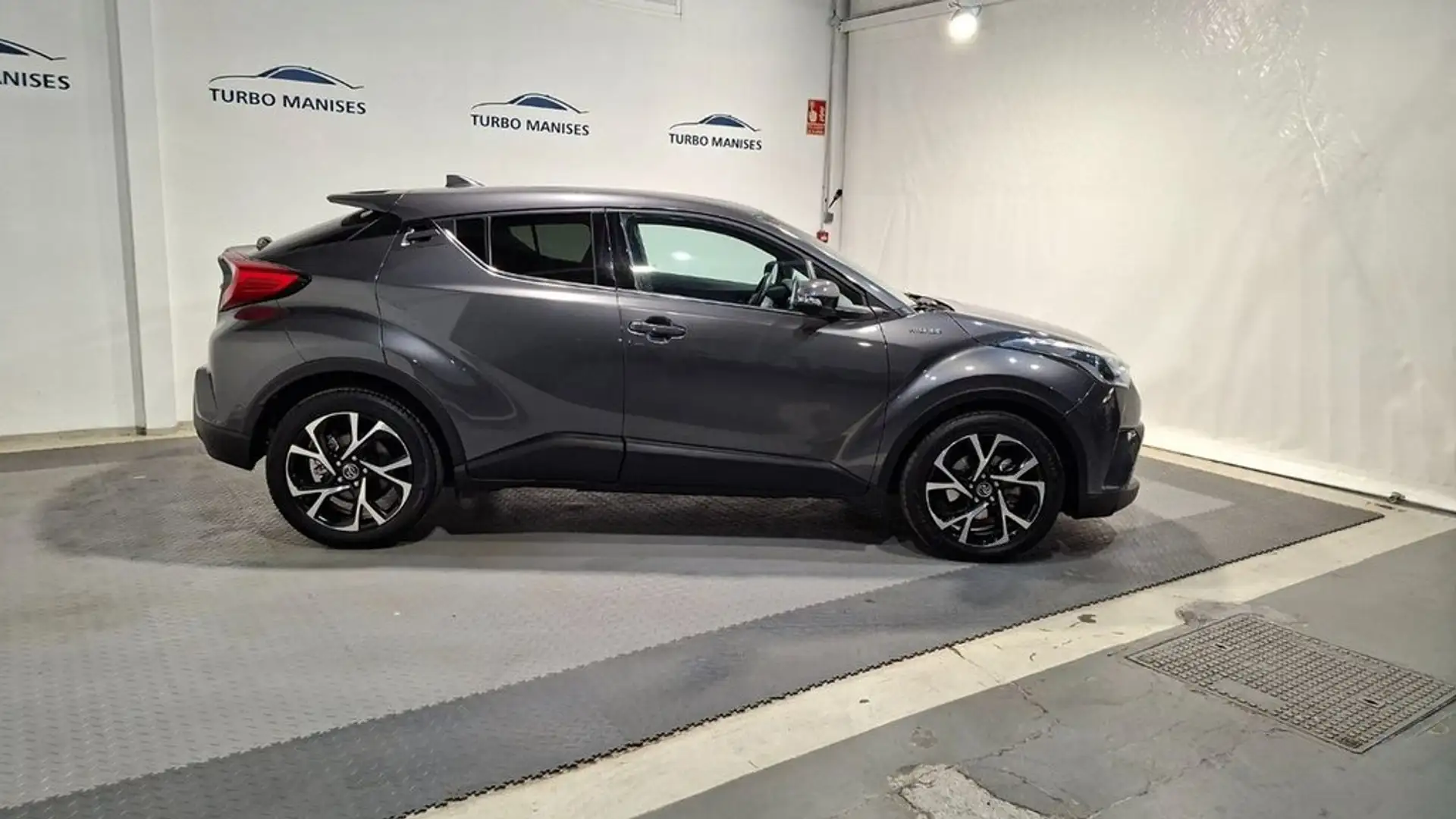 Toyota C-HR 125H Advance Grigio - 2