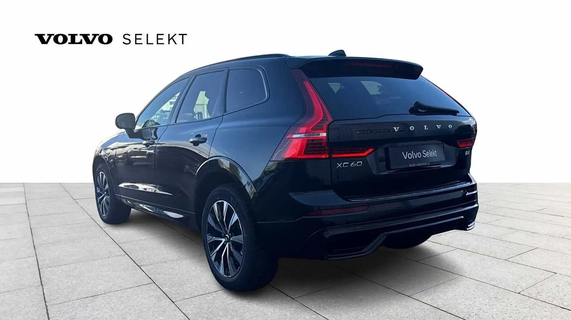 Volvo XC60 Plus, B4 Mild hybrid, Diesel, Dark Noir - 2
