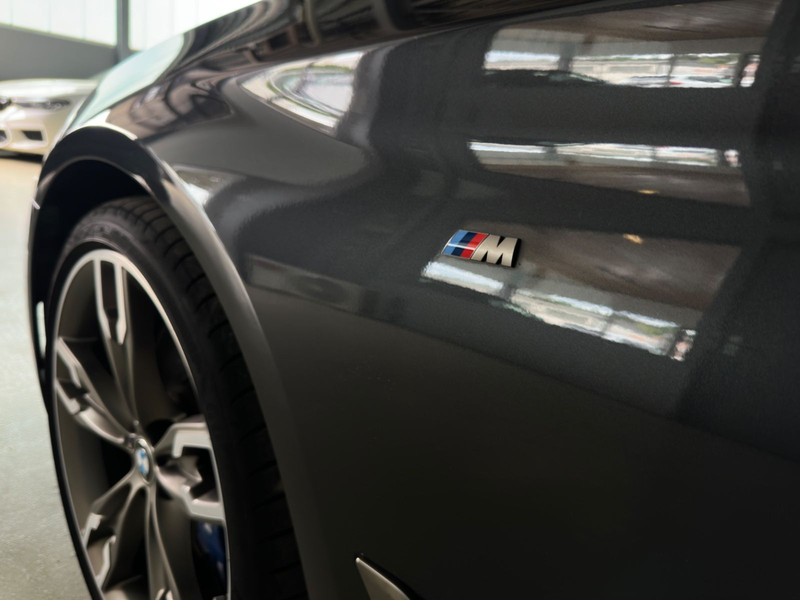 BMW 550 d Touring xDrive 360°/Pano/HuD/Abstandstemp. — photo 10