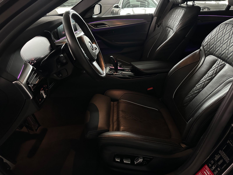 BMW 550 d Touring xDrive 360°/Pano/HuD/Abstandstemp. — photo 14