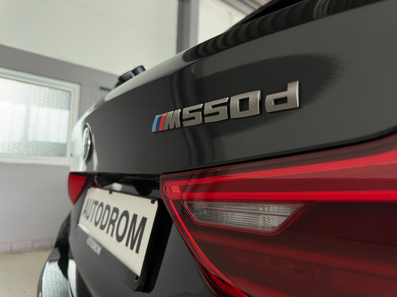 BMW 550 d Touring xDrive 360°/Pano/HuD/Abstandstemp. — photo 11