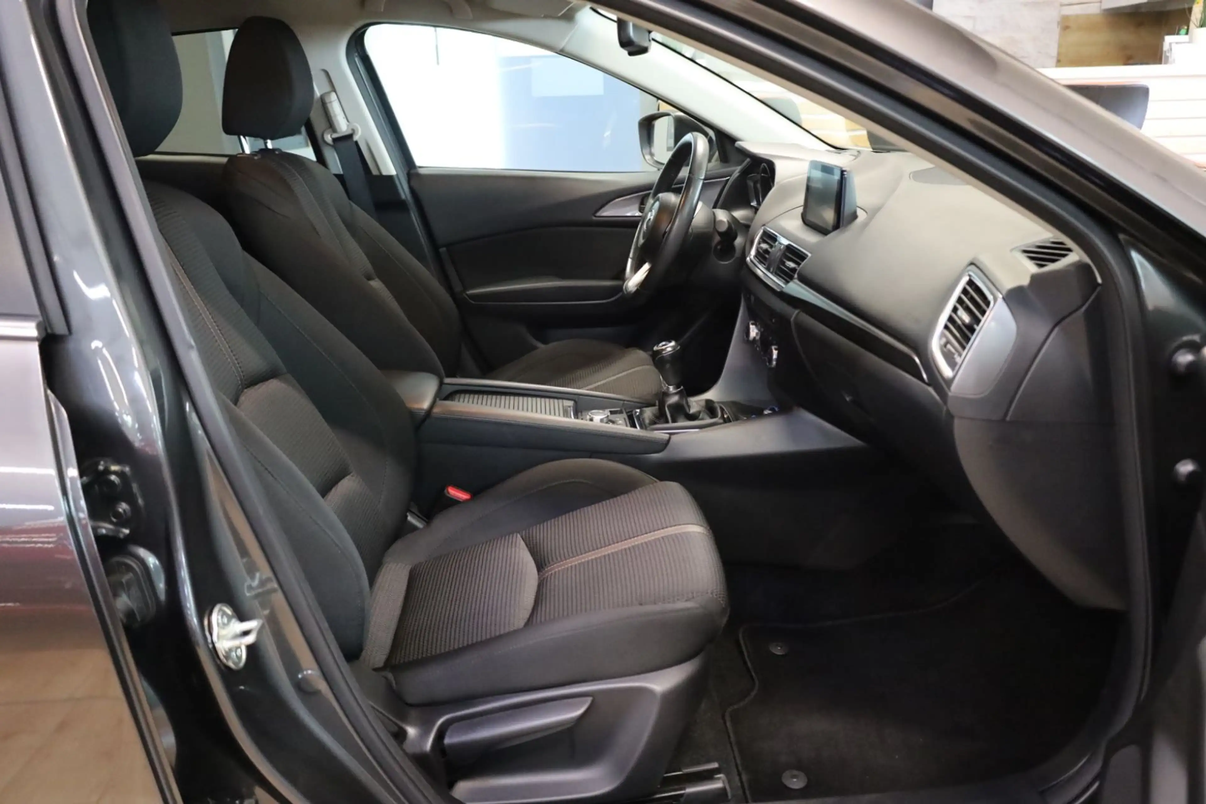 Mazda 3 Lim. Sports-Line/Bose/HUD/ — photo 8