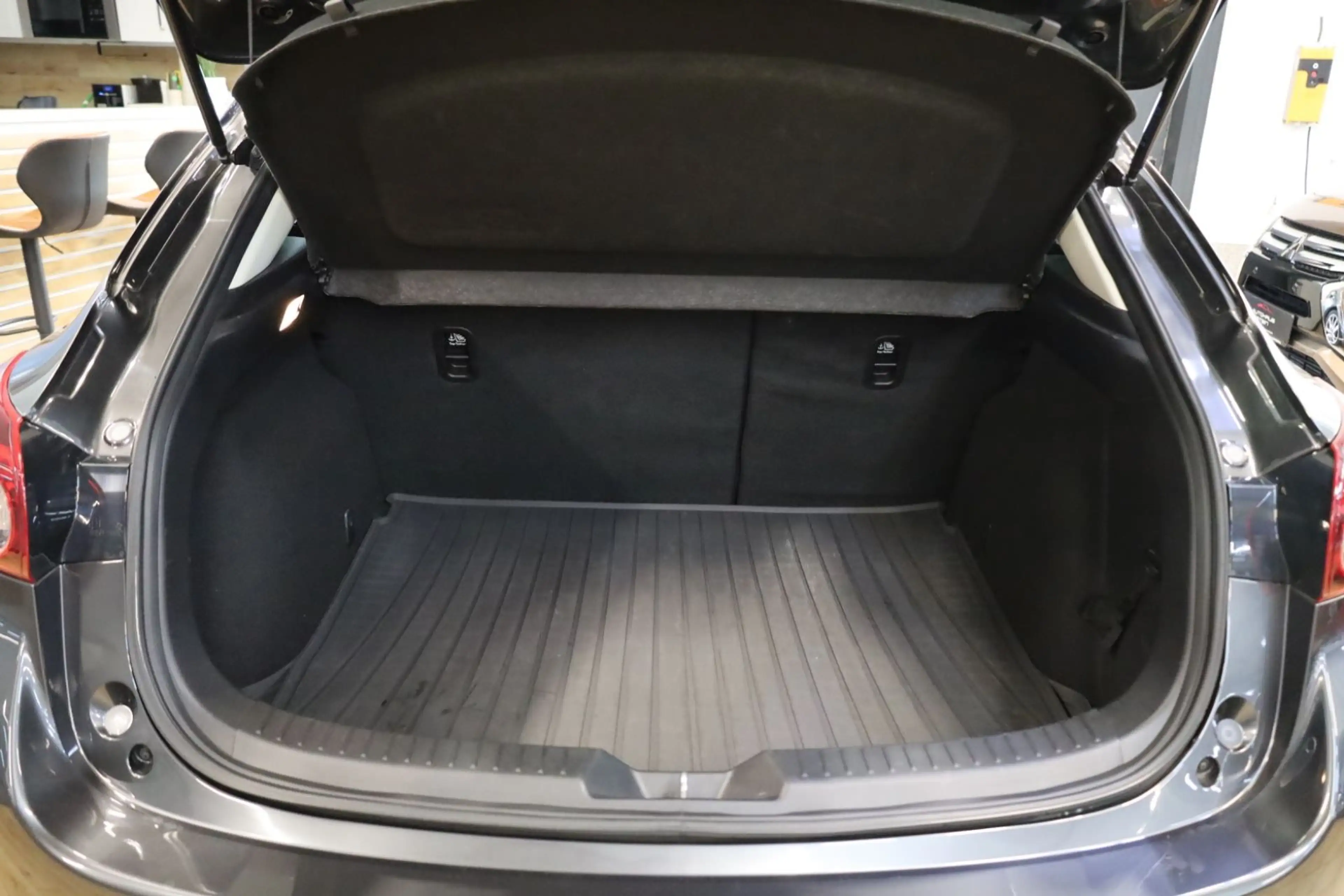 Mazda 3 Lim. Sports-Line/Bose/HUD/ — photo 11