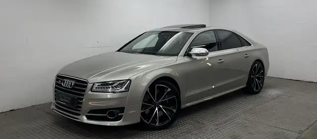 Audi S8 4.0 TFSI Qu CARBON ESD+AHK+HUD+BOSE+MATRIX+